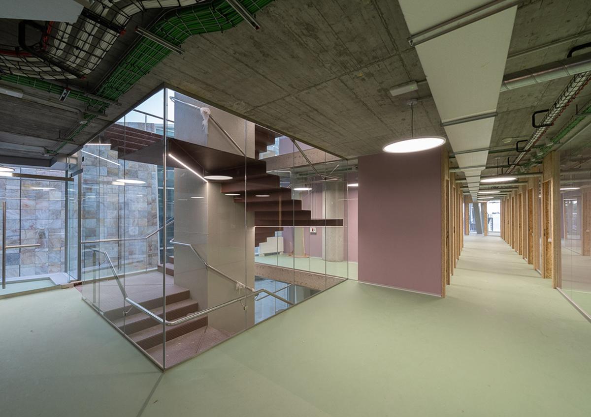 Unha vista interior do Edificio Fontán, candidato aos #EUMiesAwards de arquitectura contemporánea