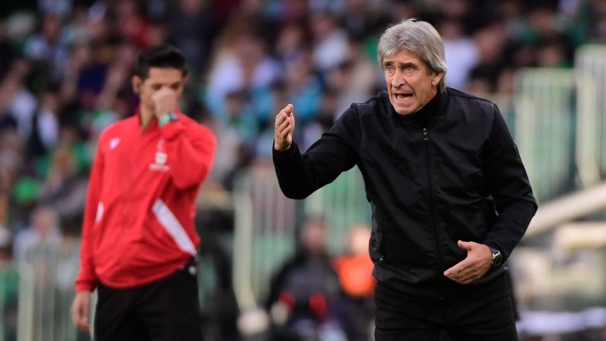 Manuel Pellegrini durante el partido contra el Real Madrid