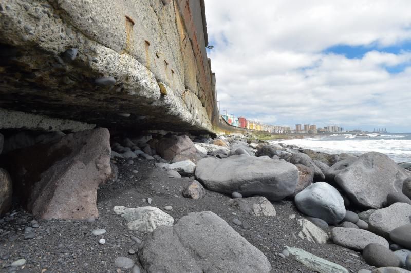 05-08-2019 LAS PALMAS DE GRAN CANARIA. Deterioro del Paseo de San Cristobal  | 05/08/2019 | Fotógrafo: Andrés Cruz