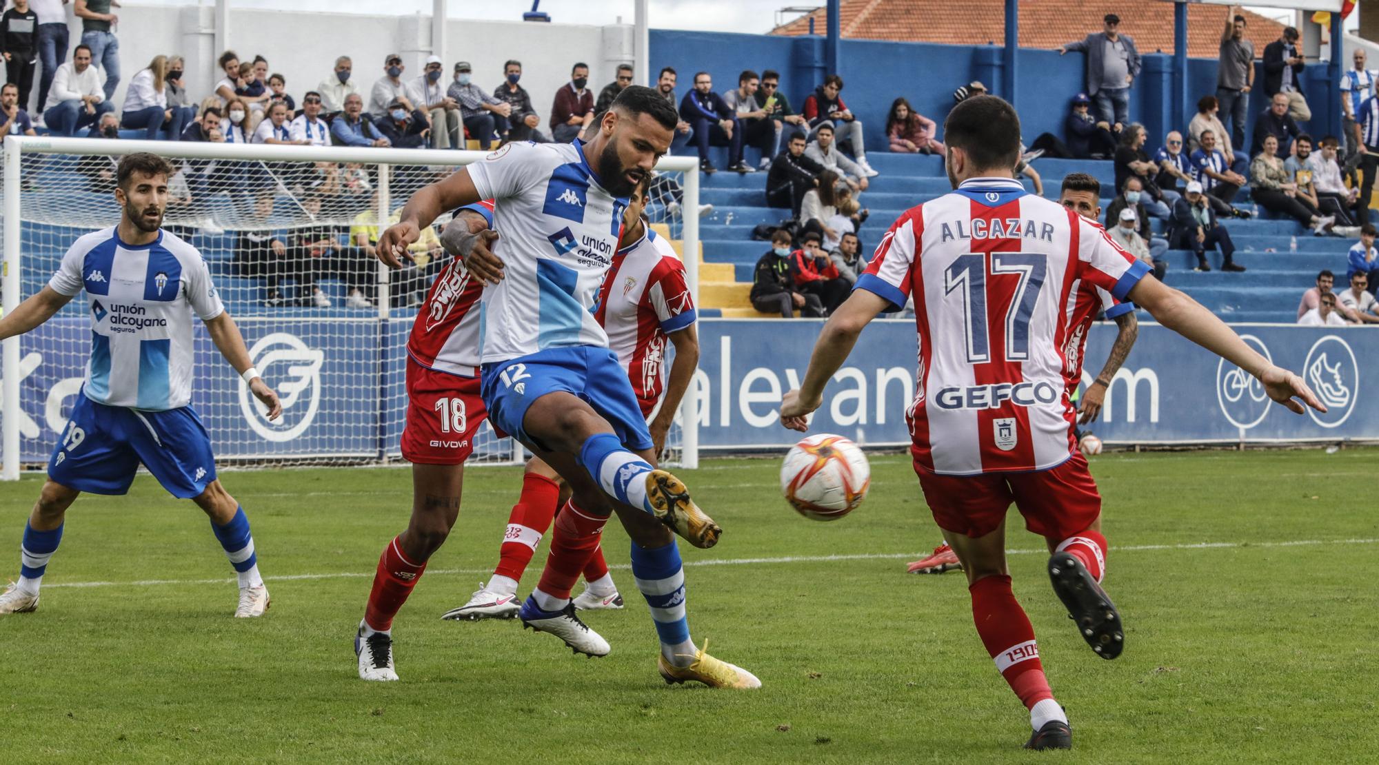 El Alcoyano recibe a un Algeciras que brilla a domicilio