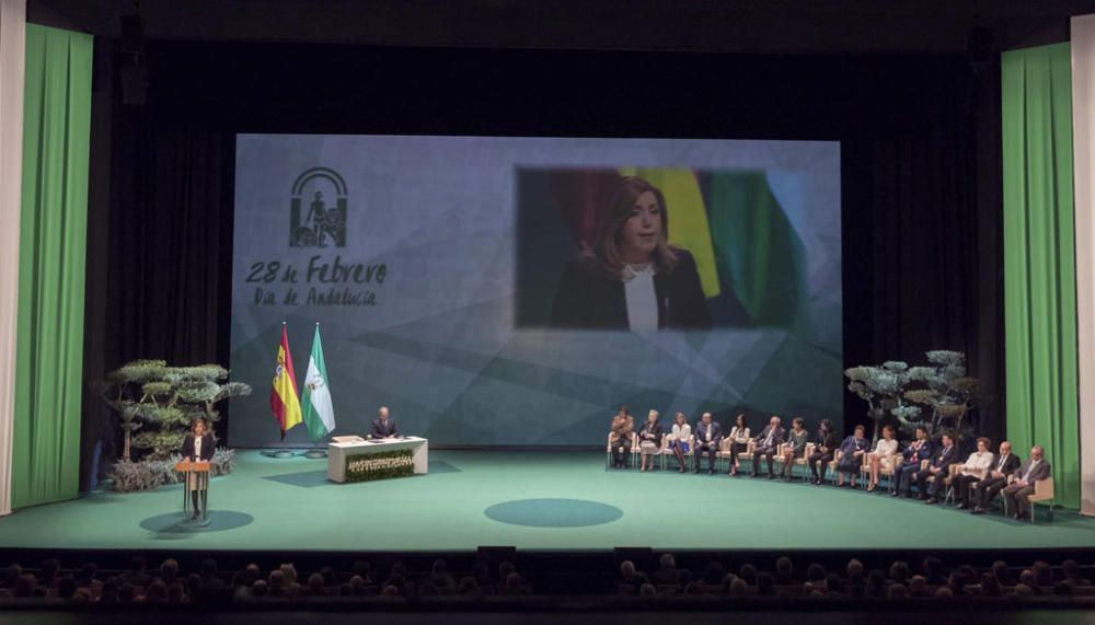 SUSANA DÍAZ ENTREGA LAS MEDALLAS DE ANDALUCÍA