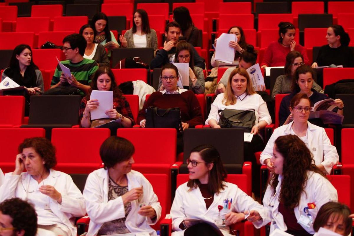 Jornada de puertas abiertas a interinos en el HUCA