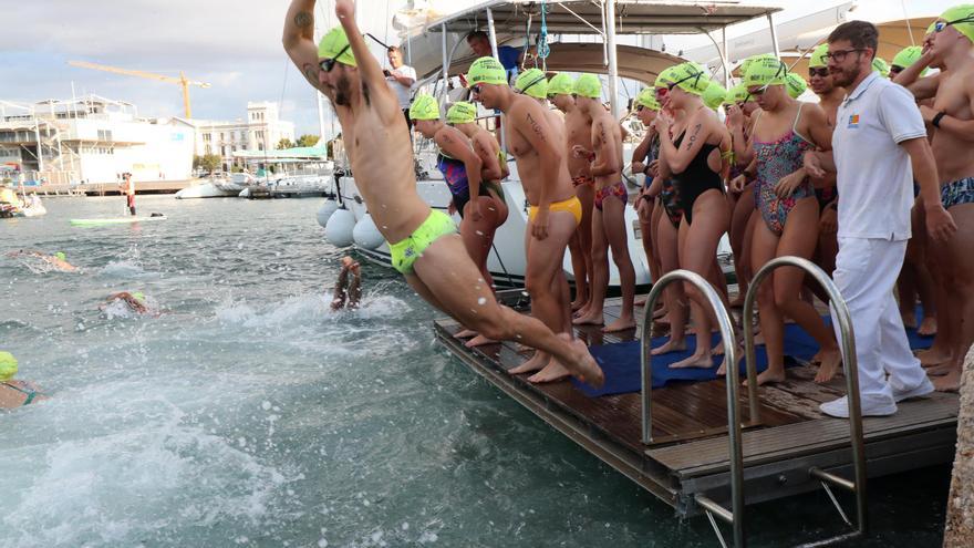 El Puerto de València prepara su tradicional Travesía a Nado