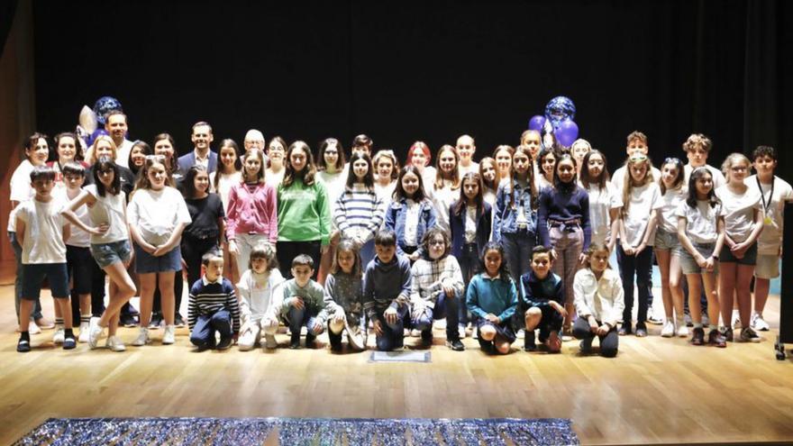 El colegio Antonio Machado premia la poesía en Gijón Sur