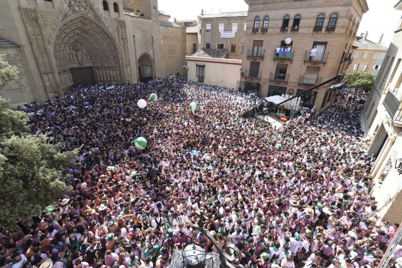 En imágenes | Pistoletazo de salida a las Fiestas de San Lorenzo en Huesca