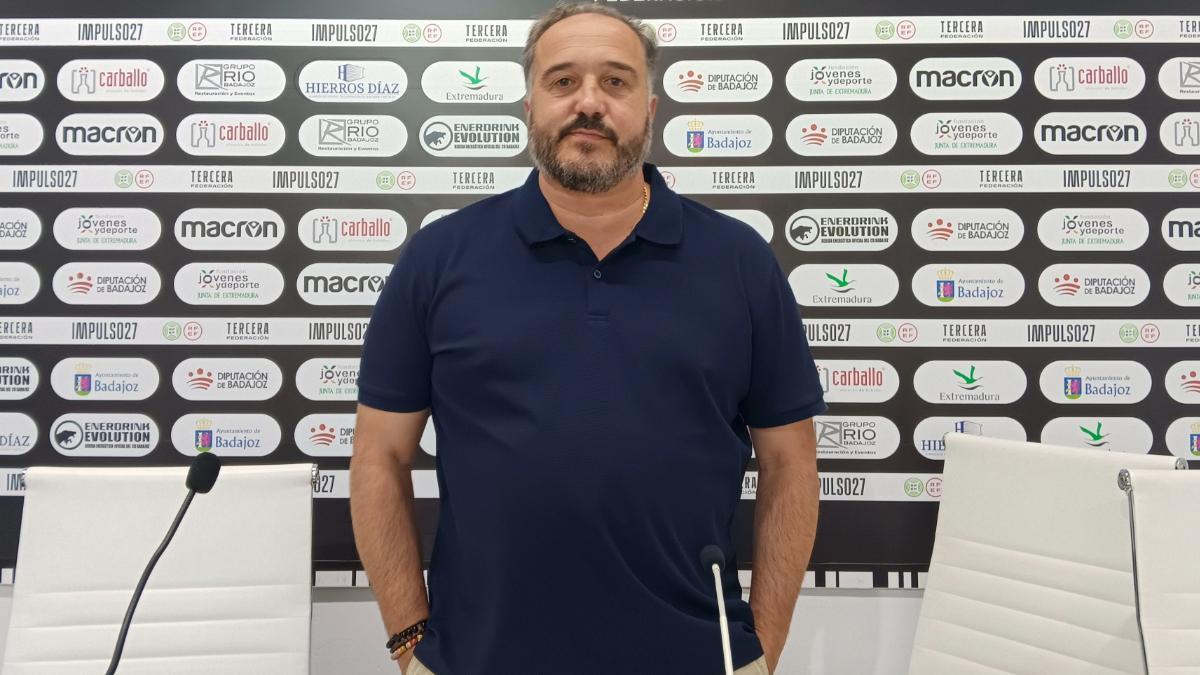 Javier Peña, director general del CD Badajoz