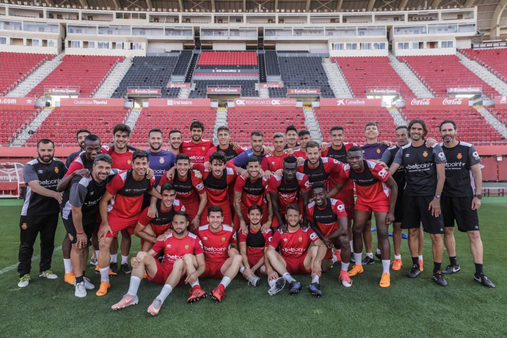 Último entrenamiento del Mallorca antes de partir hacia Miranda