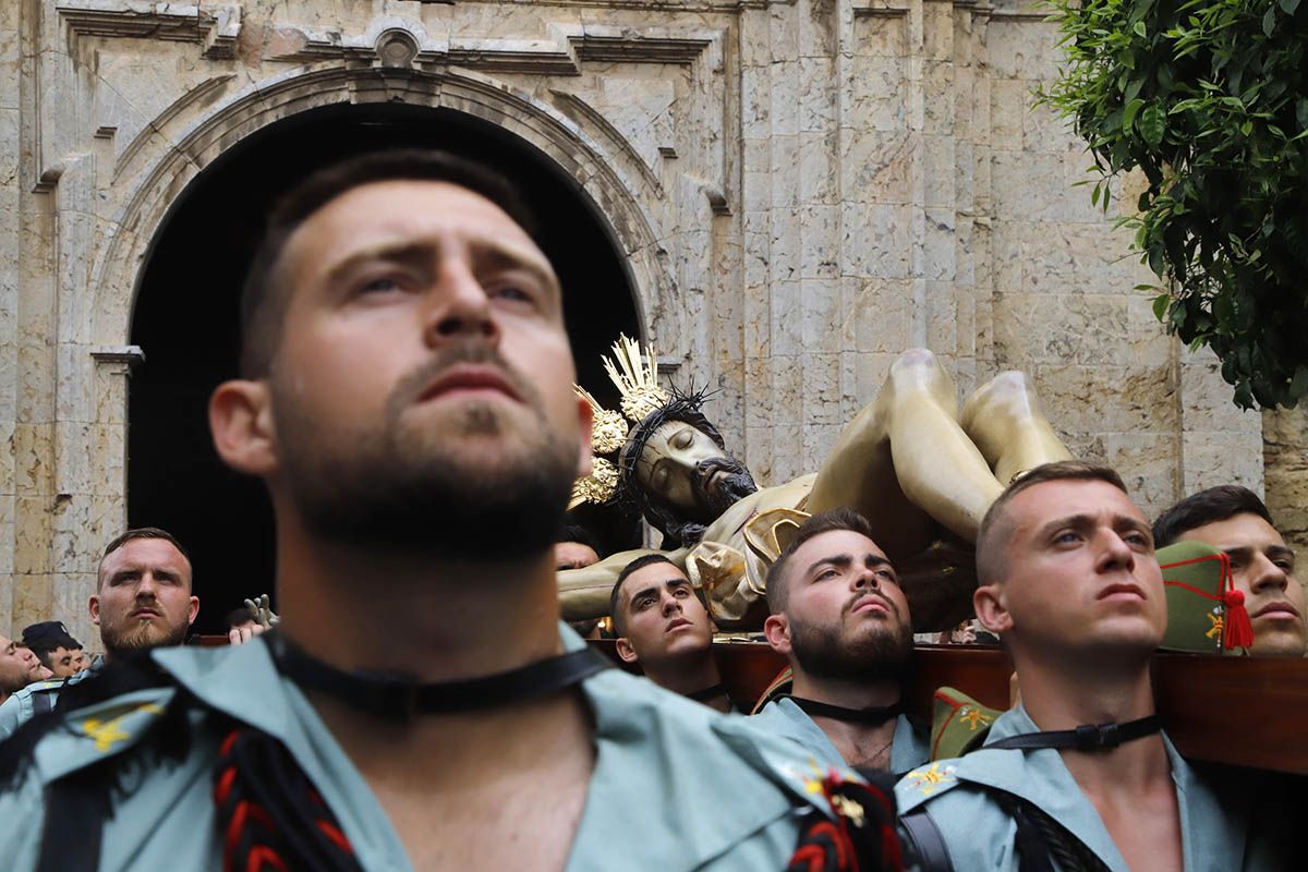 La Legión acompaña al Cristo de  La Caridad