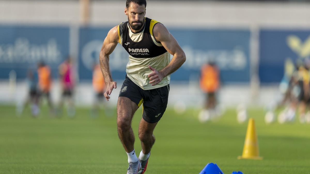 Alfonso Pedraza, en un entrenamiento durante el mes de agosto, antes de recaer de su lesión.