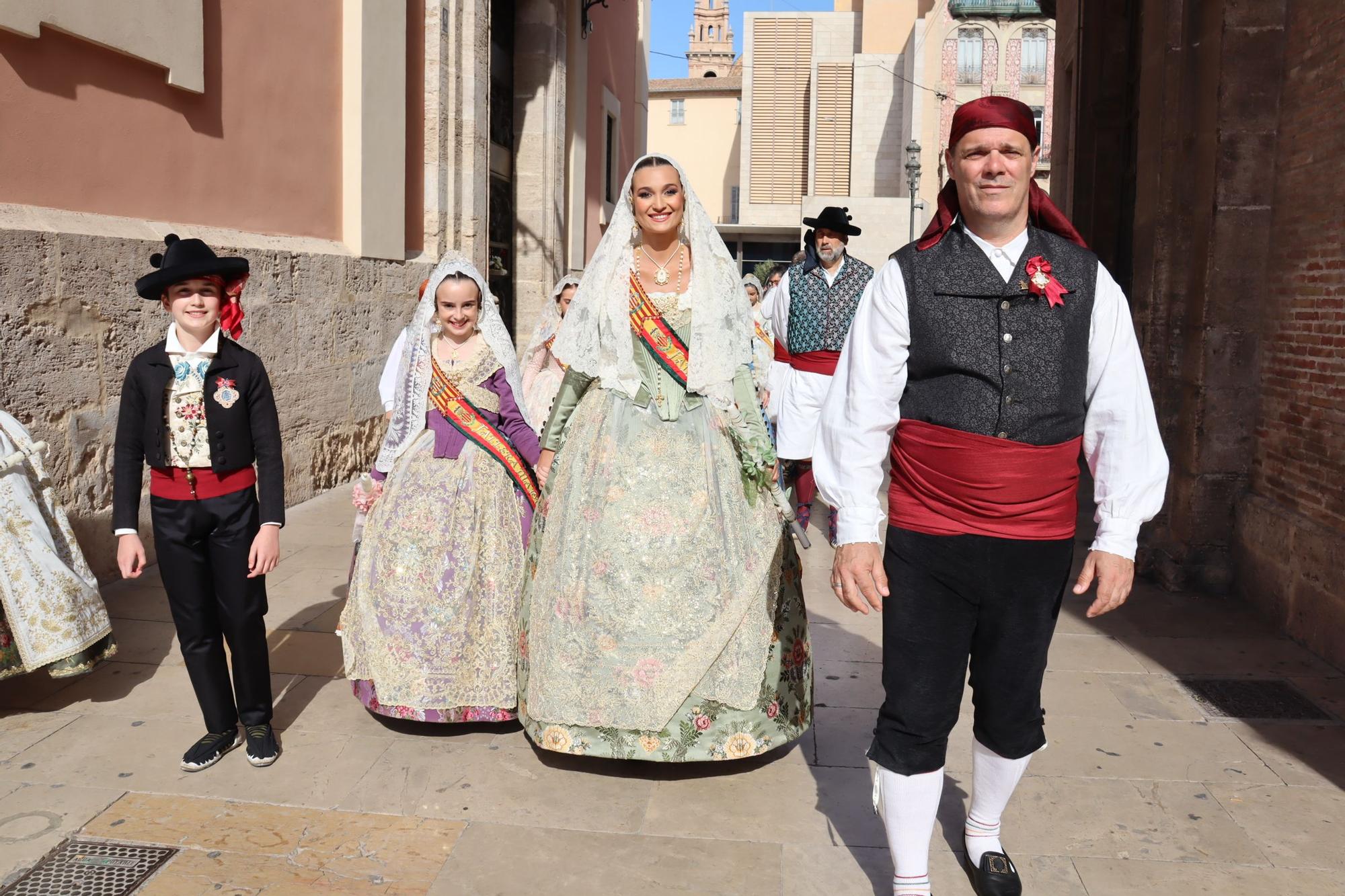 Las comisiones de falla en la Procesión de la Virgen (3/5)