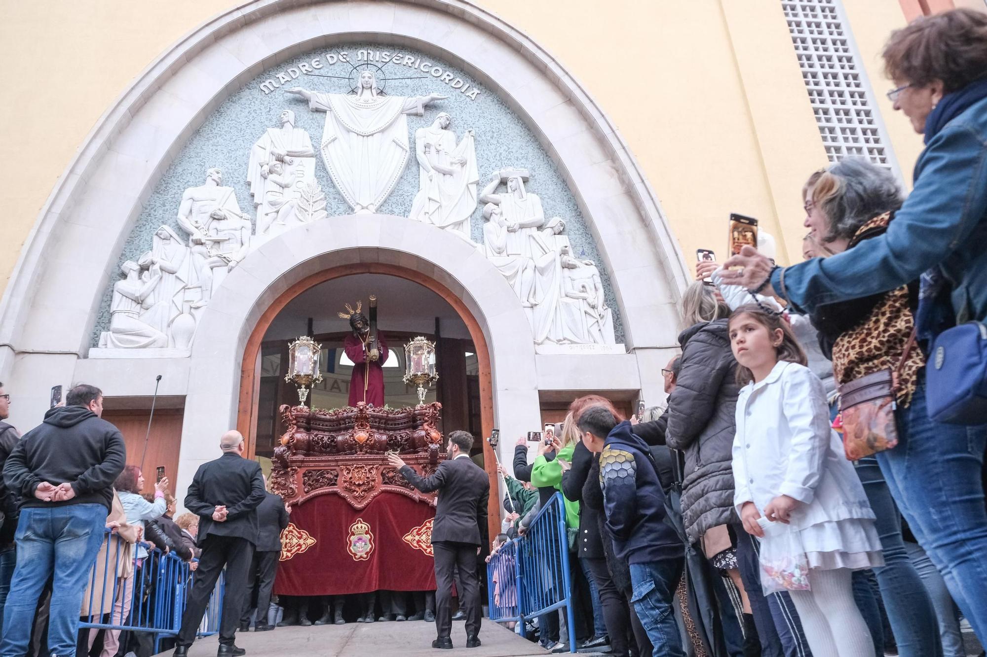 Así han sido las procesiones de la tarde de Domingo de Ramos en Alicante