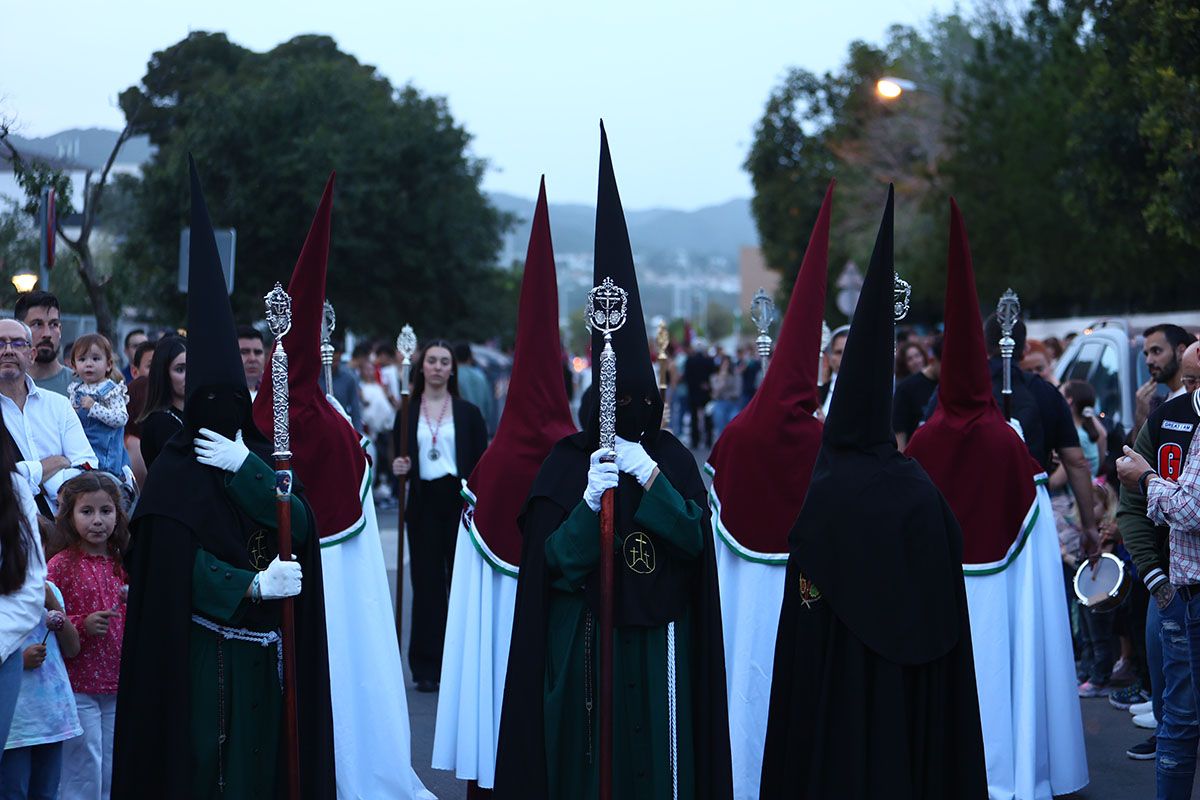 La salida del Cristo de las Lágrimas, en imágenes