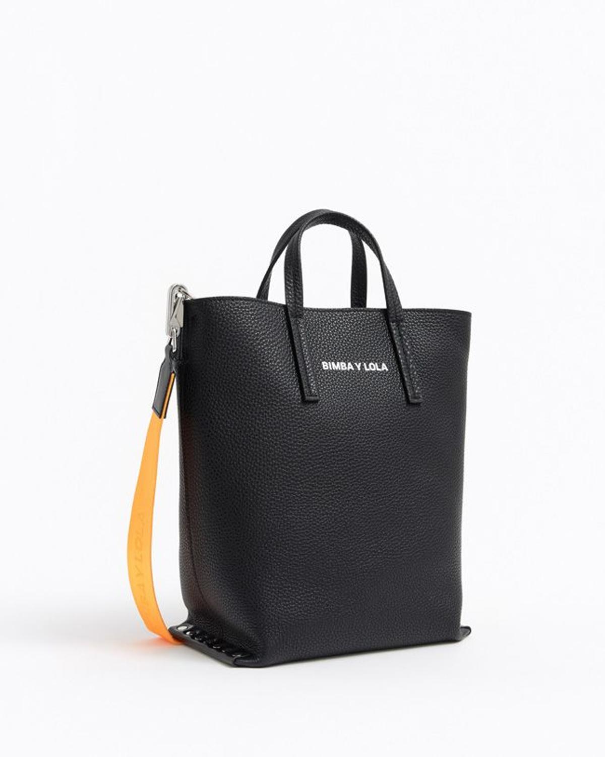 Bolso 'shopper' con correa intercambiable, de Bimba y Lola