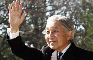 El emperador de Japón sugiere su jubilación