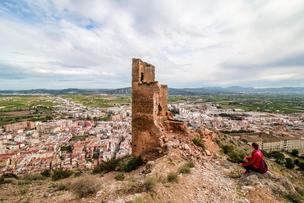 Derrumbe de parte de la Torre Taifal de Orihuela