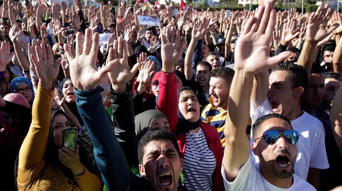 mbenach38490661 thousands of moroccans shout slogans during a demonstration 170519201822