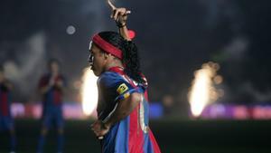 Ronaldinho, en la presentación de plantilla para la campaña 2006-07.