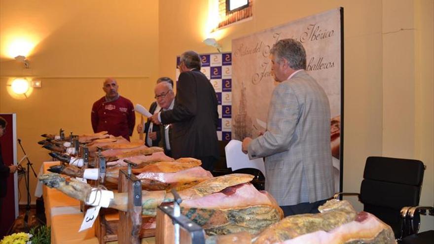 El recinto ferial acoge esta mañana la cata del XXX Concurso Jamón de Oro