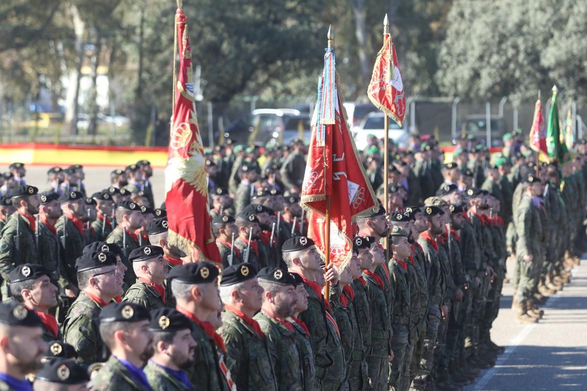 Parada militar de la Brigada Guzmán el Bueno X en Cerro Muriano