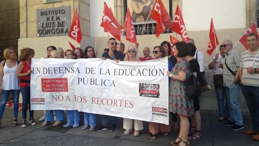 CCOO denuncia la &quot;creciente privatización&quot; de los servicios de limpieza de centros educativos