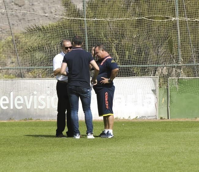 ENTRENAMIENTO DE LA UD LAS PALMAS Y ENTREVISTGA ...