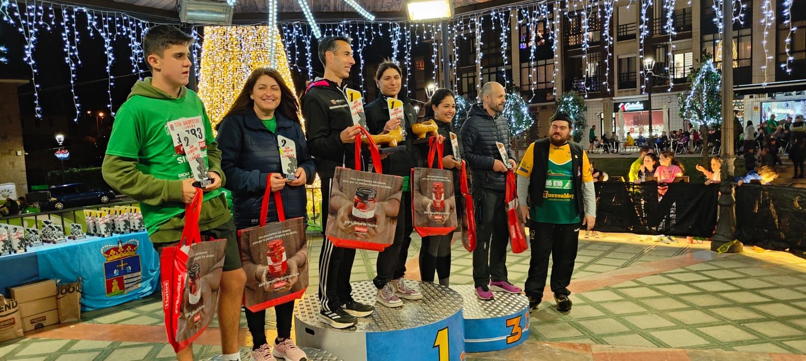 Emoción y solidaridad en la San Silvestre de Llanera, cuya recaudación se destinará a la asociación ELA Principado