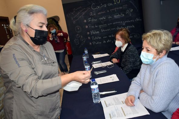 Un taller de cocina con mucha chicha , en Valga