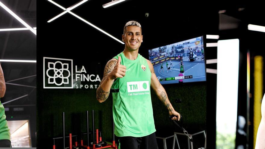 Primera jornada de gimnasio en la concentración y Boyé sigue con el grupo