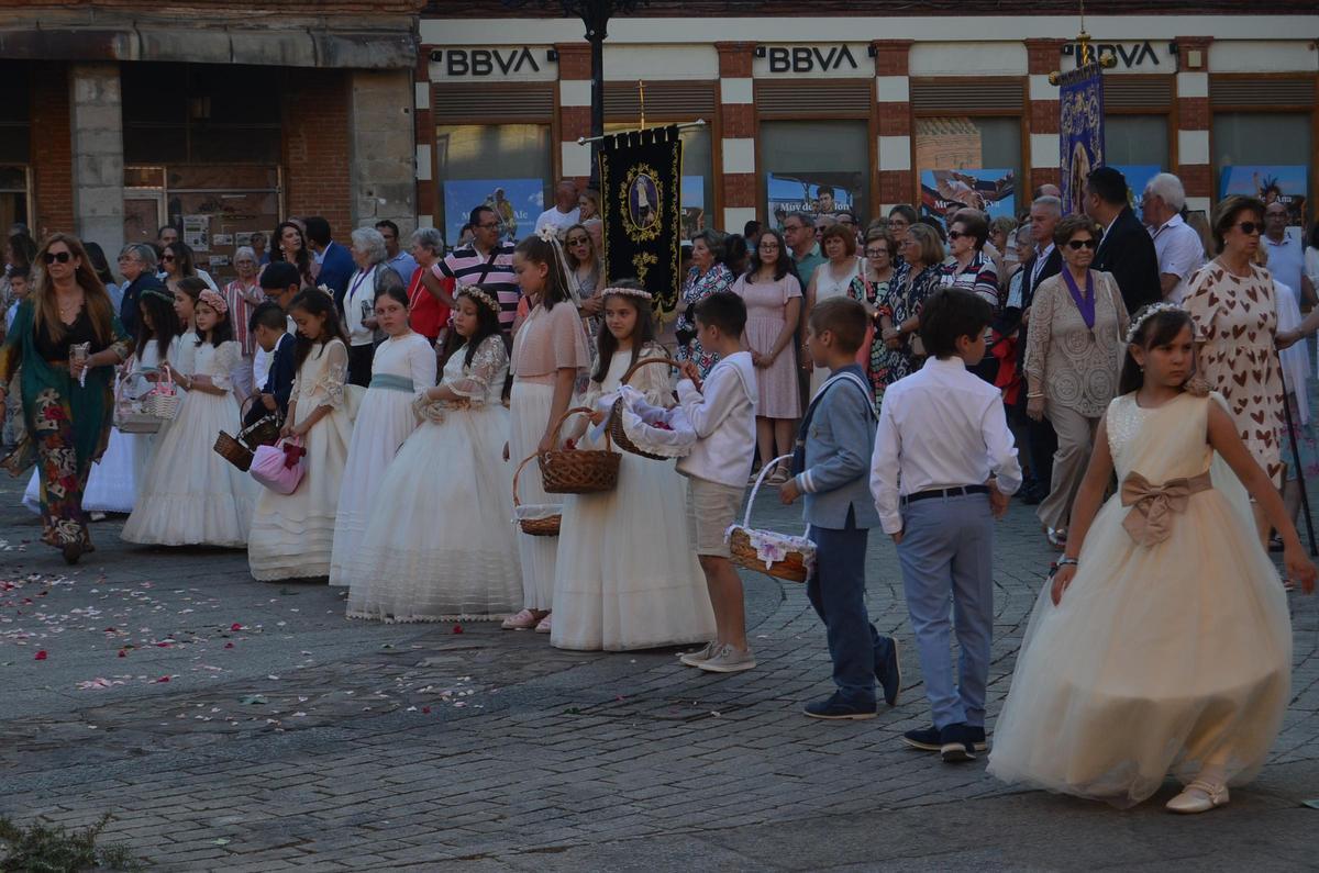 GALERÍA | La procesión del Corpus de Benavente, en imágenes GALERÍA | La procesión del Corpus de Benavente, en imágenes