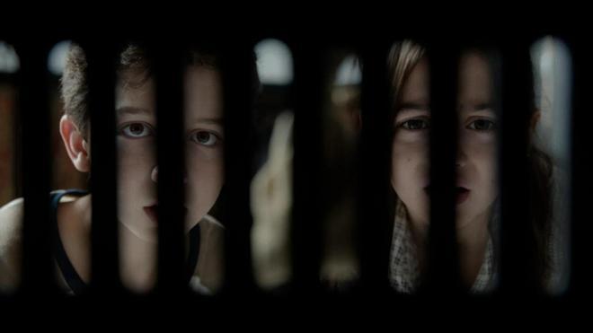 Crítica de 'Bajo tus pies': Una película de terror psicológico que adolece de escasa originalidad en su planteamiento y desarrollo