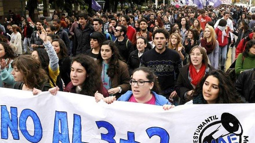 La enseñanza pública andaluza, en huelga contra el Ejecutivo andaluz