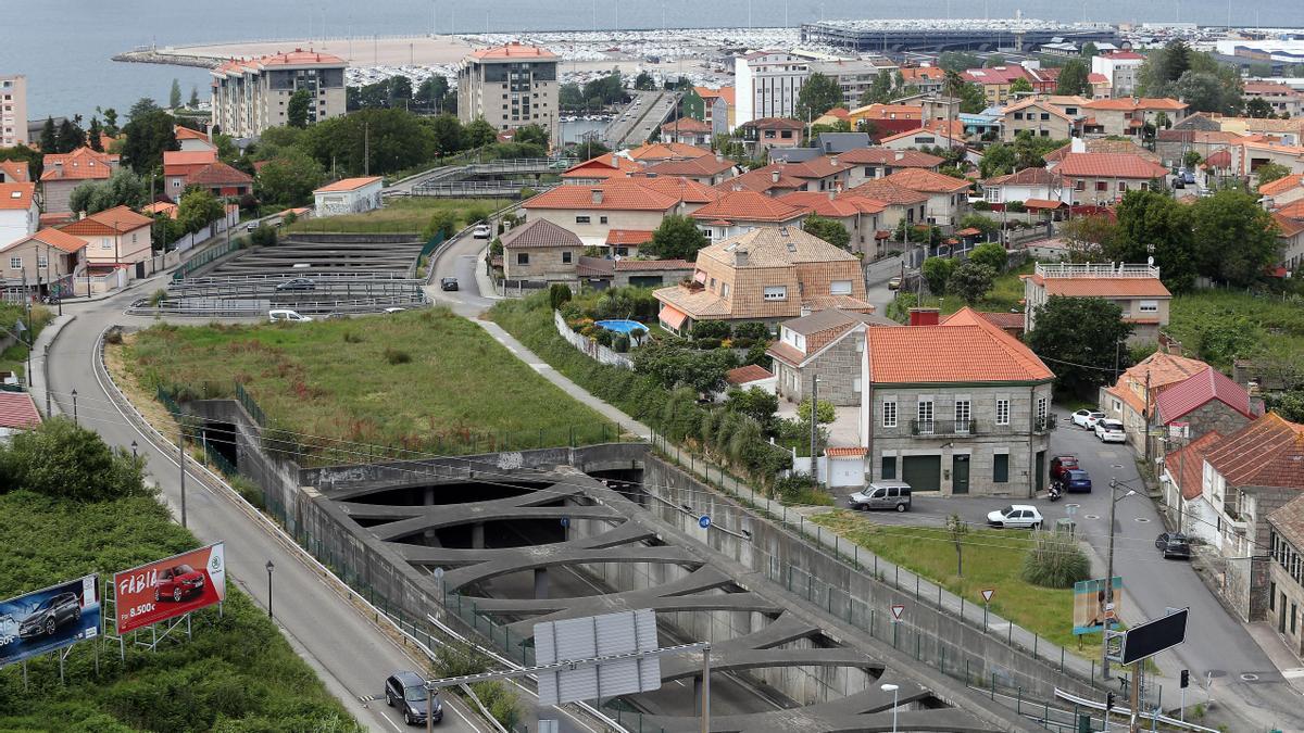 Vista aérea del túnel de Bouzas en el que ocurrió el accidente de tráfico.