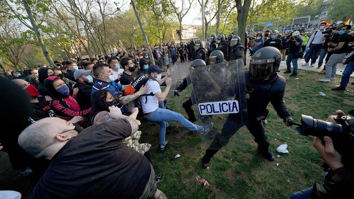 Disturbios Vallecas mitin VOX       David Castro