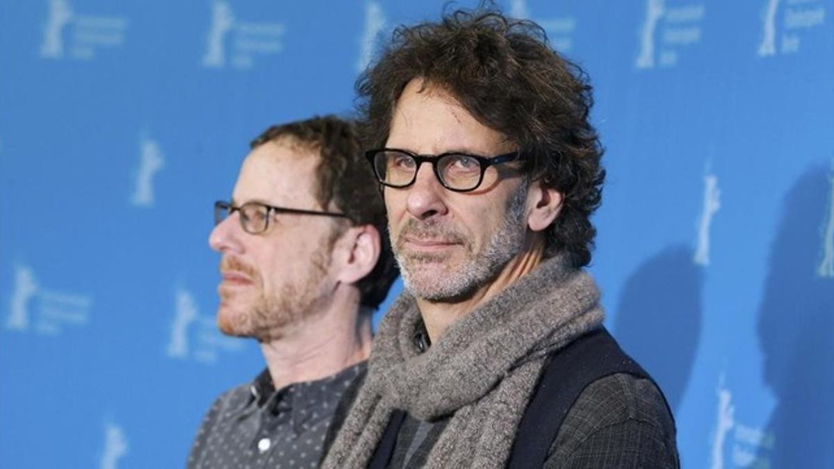 rtapounet32745968 directors ethan coen and joel coen  r  pose during160217100310
