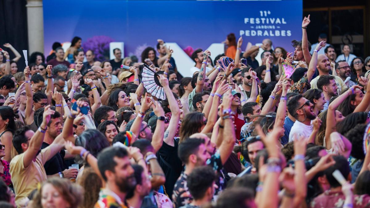 L’Alma Festival Jardins Pedralbes tanca la seva primera edició amb 48.000 assistents L’Alma Festival Jardins Pedralbes tanca la seva primera edició amb 48.000 assistents