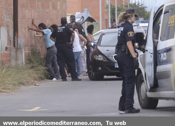 GALERÍA DE FOTOS - Espectacular redada policial en el barrio la Unión