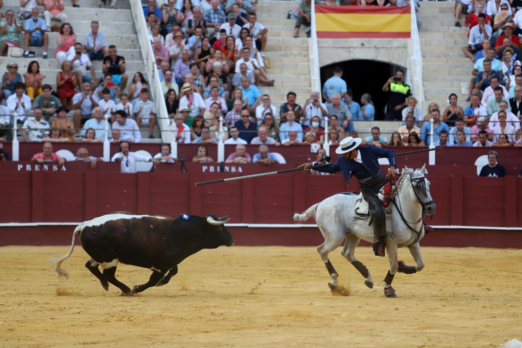 Rejones en la Feria de Málaga: Guillermo Hermoso y Ferrer Martín, doble Puerta Grande en Málaga