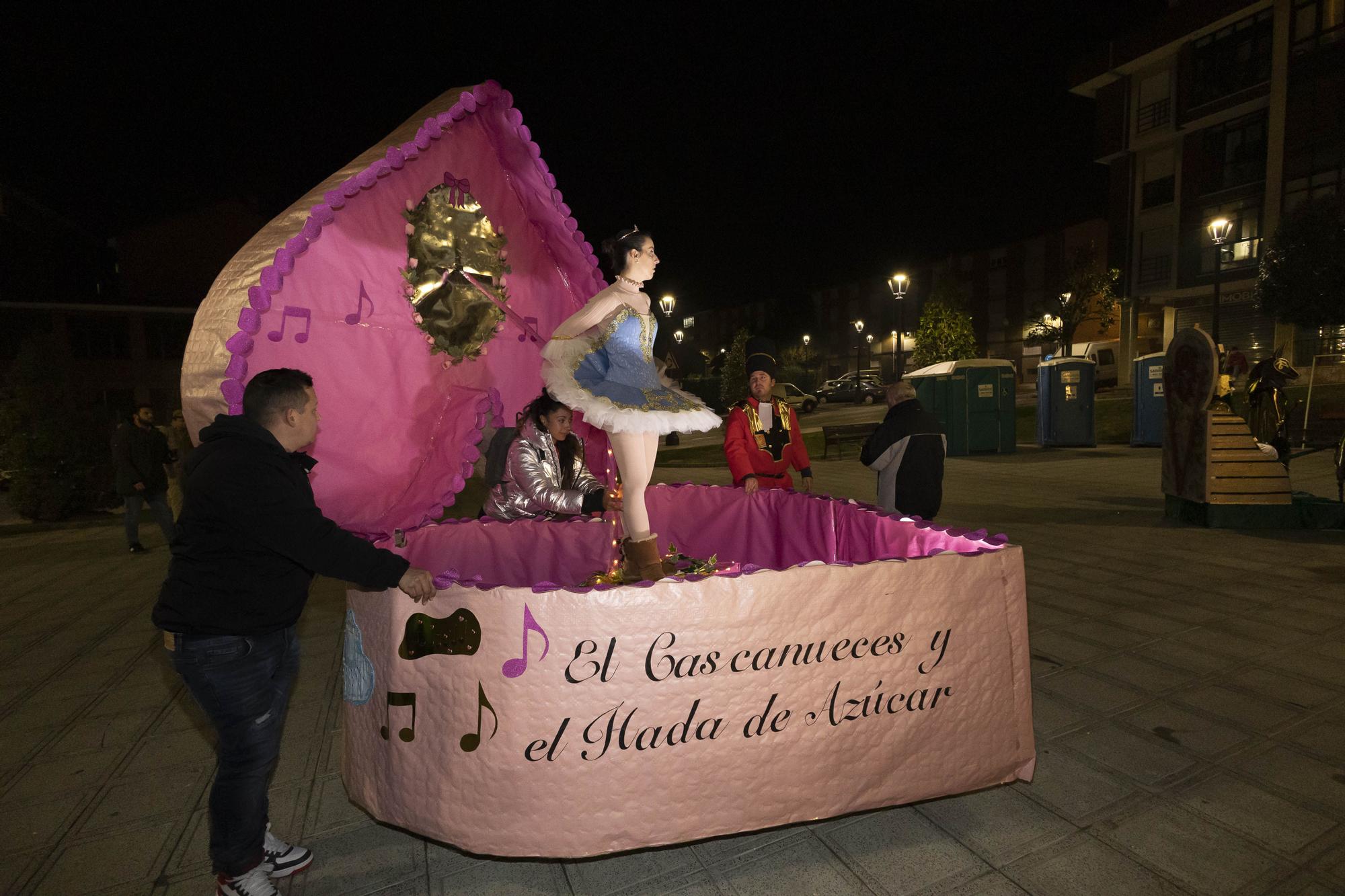 En imágenes: así fue la gran fiesta nocturna del Antroxu en Posada de Llanera