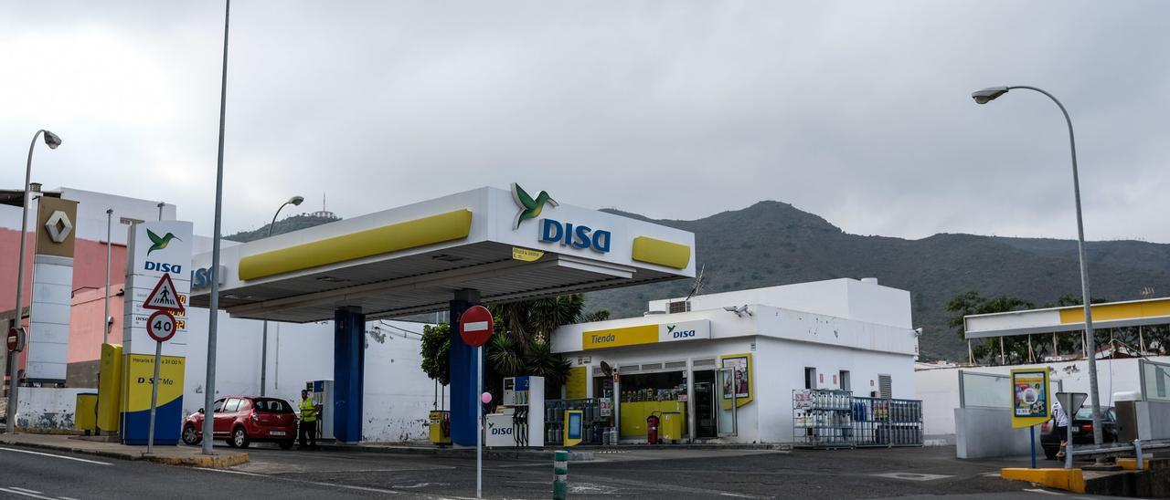 Estación de servicio en la localidad grancanaria de Valsequillo.