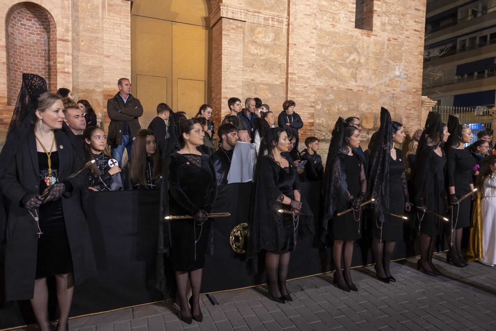 Aquí las imágenes de la Procesión de Lunes Santo en Torrevieja