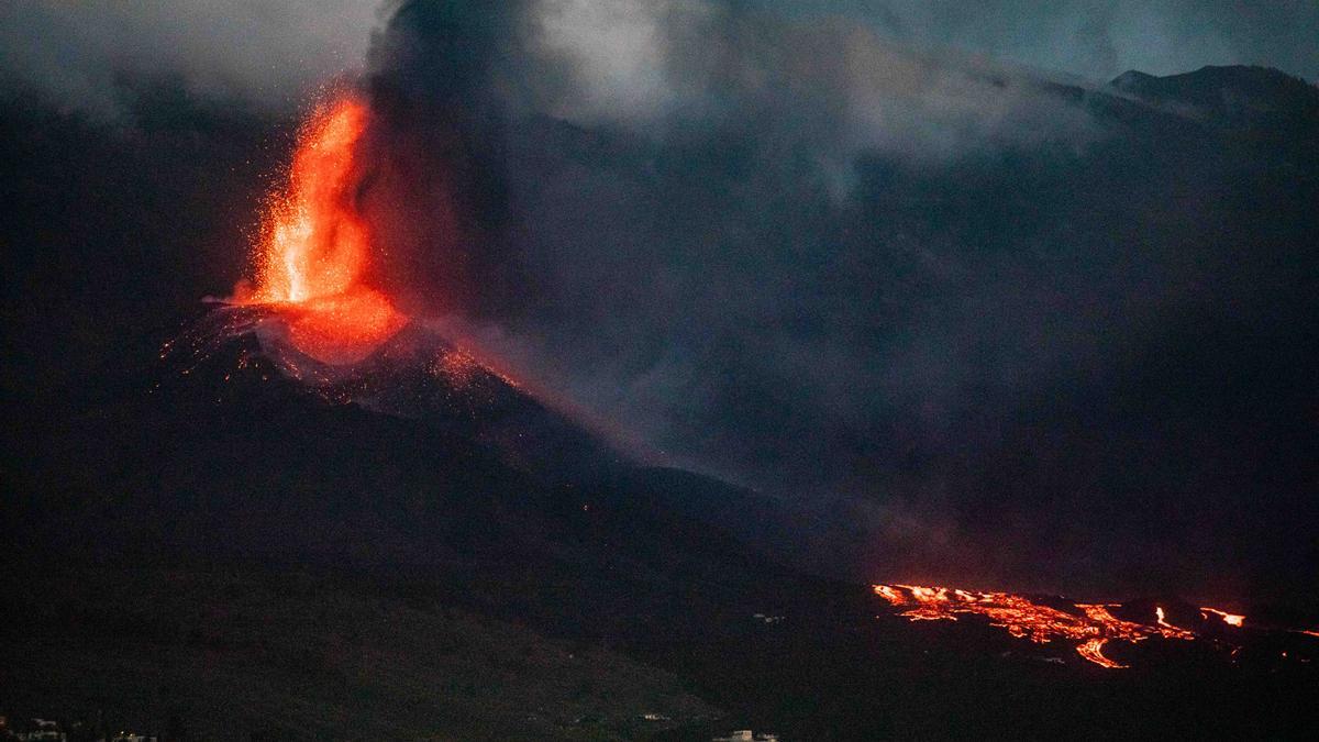 Rio de lava del volcán de La Palma