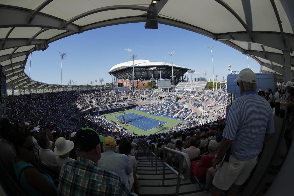 Flushing Meadows - Las pistas del US Open también se habilitarán para la crisis del Coronavirus en Nueva York, el epicentro de la pandemia en Estados Unidos.