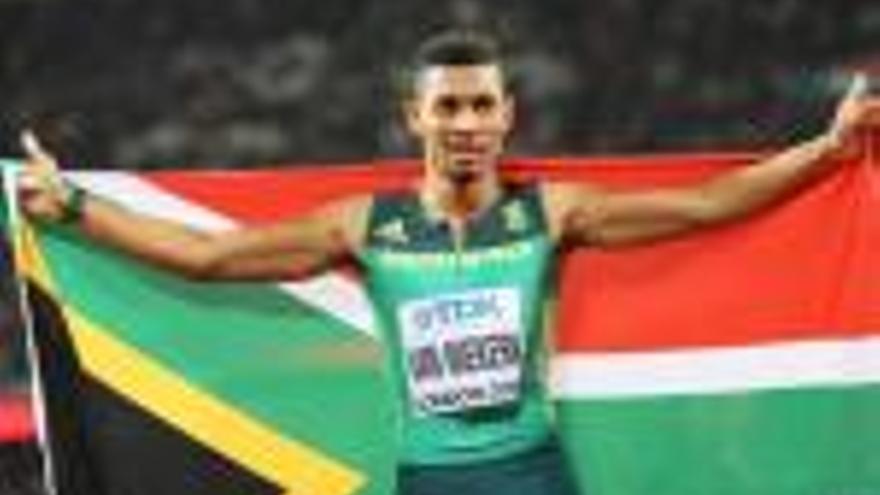 Van Niekerk es penja l&#039;or sense rècord