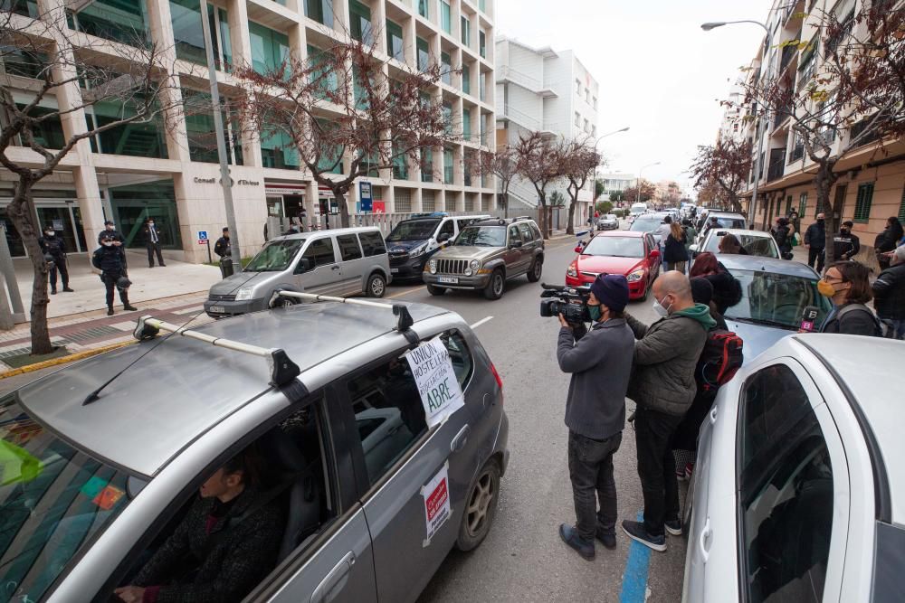 La caravana ha salido las 11 horas del ''parking'' del Pare Josep Manxarell de es Gorg, en Vila