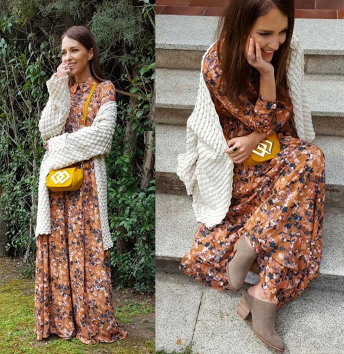 Paula con vestido de flores y bolso amarillo