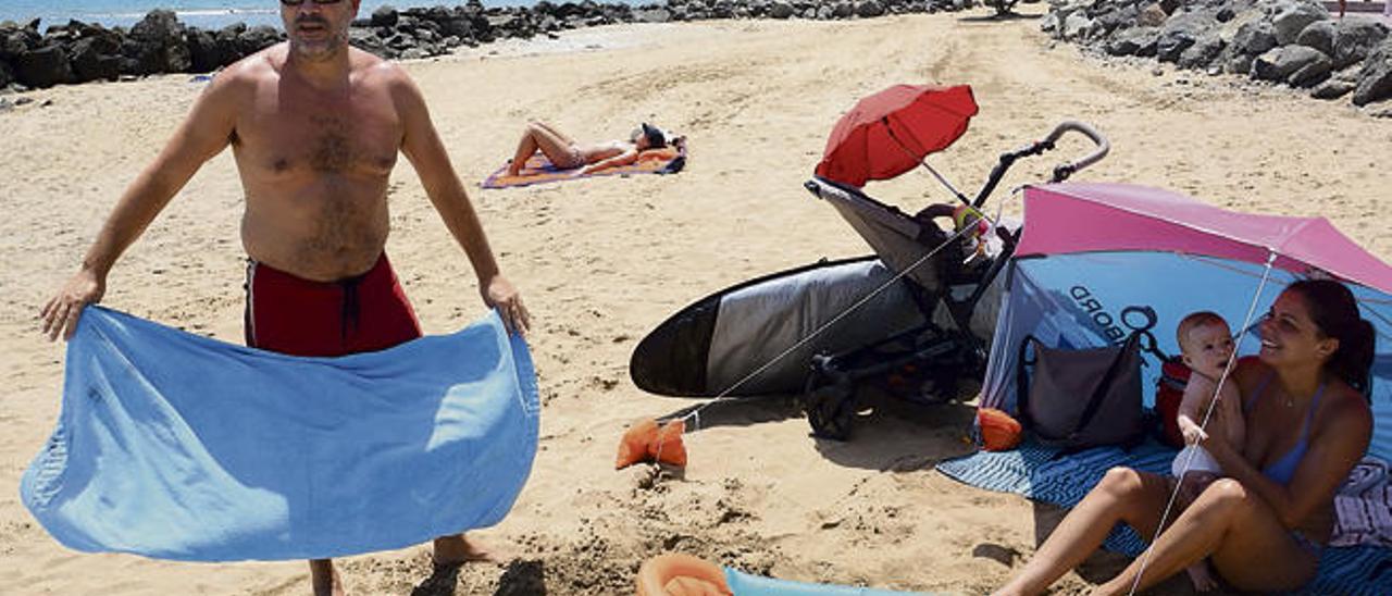 &quot;Nos gustaría casarnos en la playa&quot;