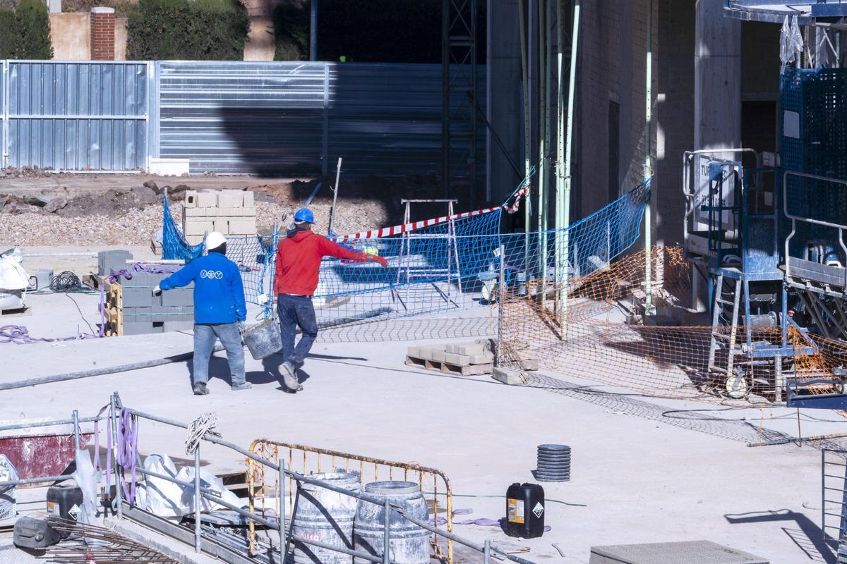 La construcció és un dels motors de l'economia gironina.