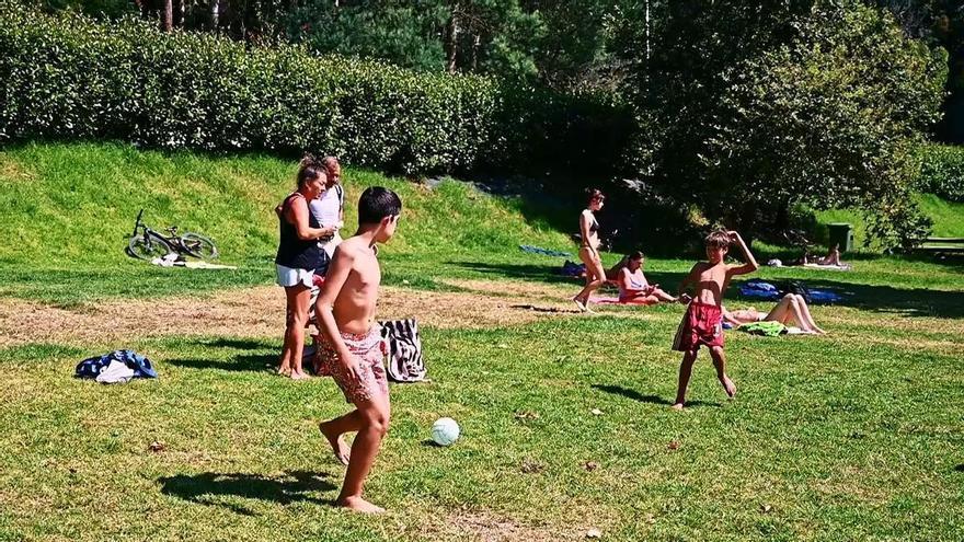 La playa fluvial de Pontevedra, una alternativa al calor sin salir de la ciudad