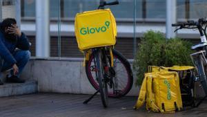 Glovo compaginarà autònoms i assalariats almenys fins al juliol