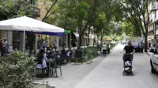 Baja la persiana un centenario comercio de bolsos de Barcelona: no hay relevo